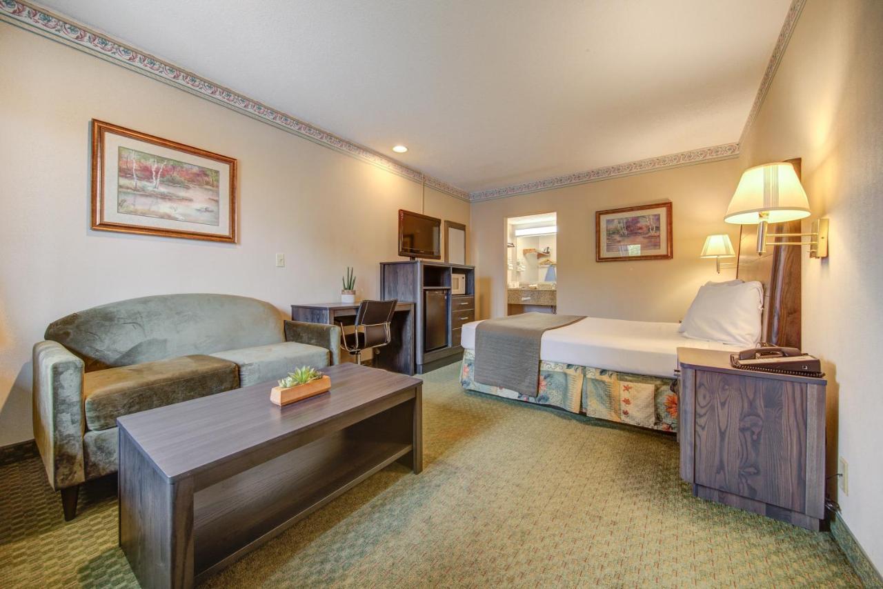 Monmouth College Inn المظهر الخارجي الصورة